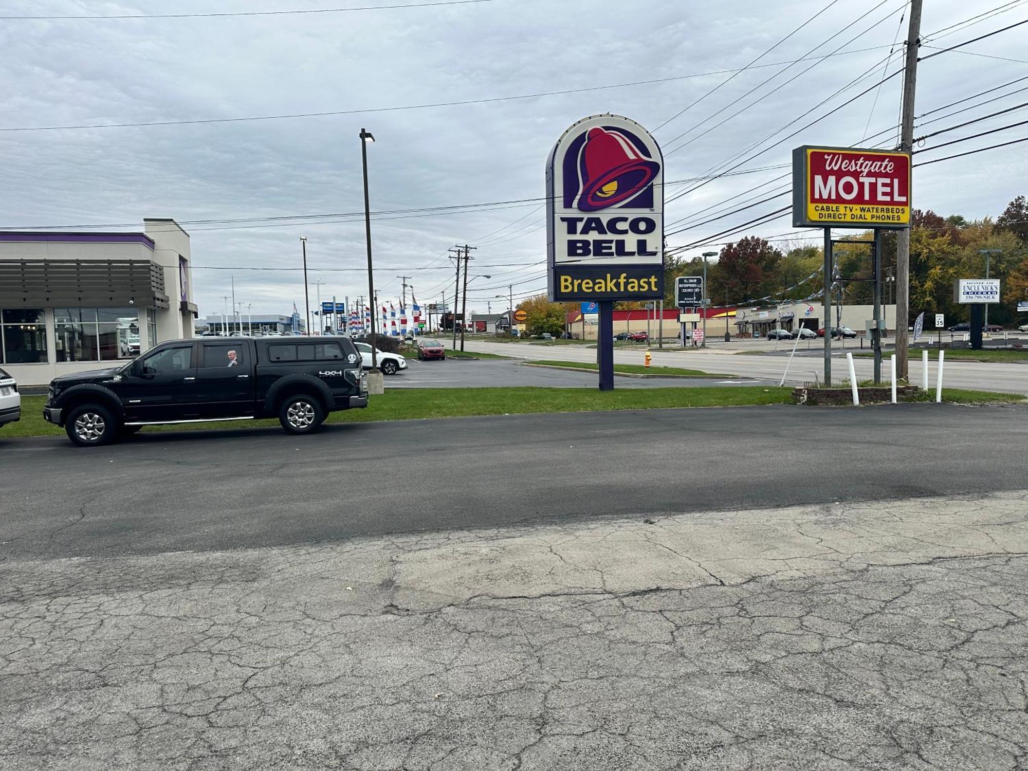 Westgate Manor Motel Austintown & Youngstown Ohio Luaran gambar
